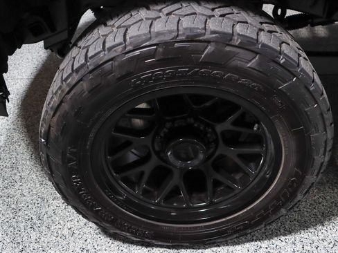 Used 2022 Ford F250 Lariat w/ Tremor Off-Road Package image 11