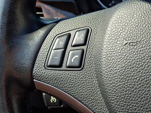 Used 2011 BMW 335i Convertible RWD image 21