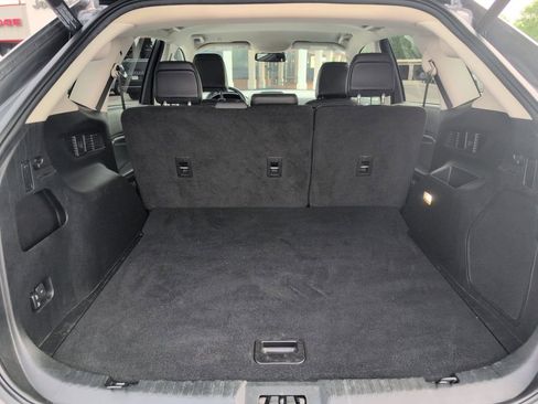 Used 2022 Ford Edge Titanium image 36