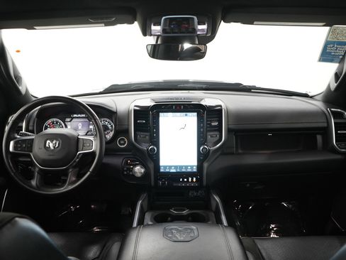 Used 2022 RAM 1500 Laramie AWD/4WD image 17
