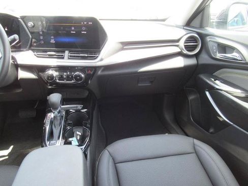 Used 2026 Chevrolet Trax ACTIV w/ Driver Confidence Package FWD image 14
