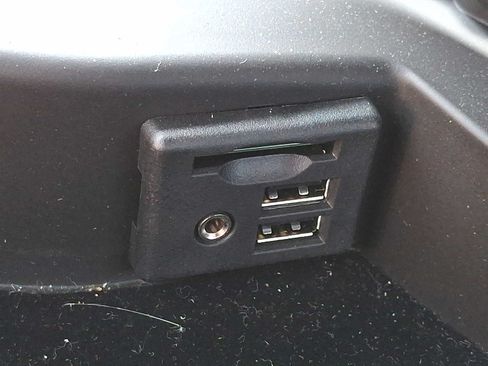 Used 2015 Chevrolet Corvette Stingray Coupe w/ Battery Protection Package RWD image 21