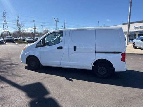 Used 2021 Nissan NV200 SV w/ Back Door Glass Package image 14