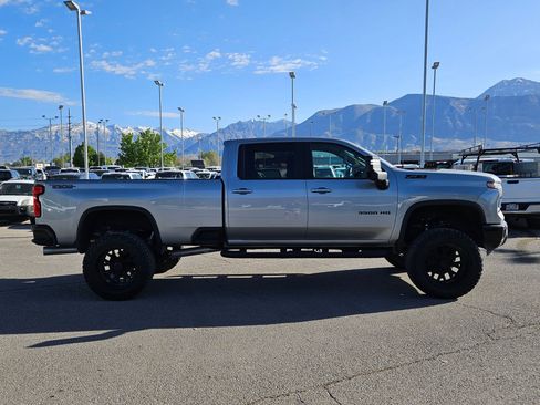 Used 2025 Chevrolet Silverado 3500 LT w/ Trail Boss Package AWD/4WD image 2