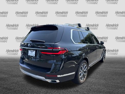 Used 2024 BMW X7 xDrive40i w/ Premium Package AWD/4WD image 11