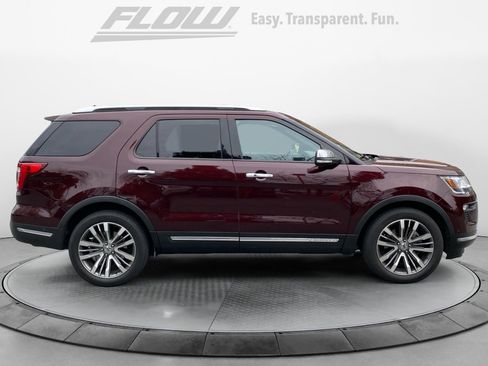Used 2018 Ford Explorer Platinum image 9