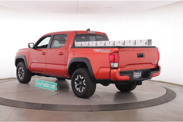 Used 2017 Toyota Tacoma TRD Off-Road w/ Premium & Technology Package AWD/4WD image 8