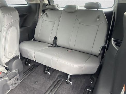 Certified 2025 Toyota Sienna XLE w/ XLE Plus Package image 24