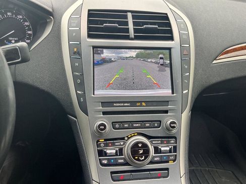 Used 2020 Lincoln MKZ Reserve FWD image 21