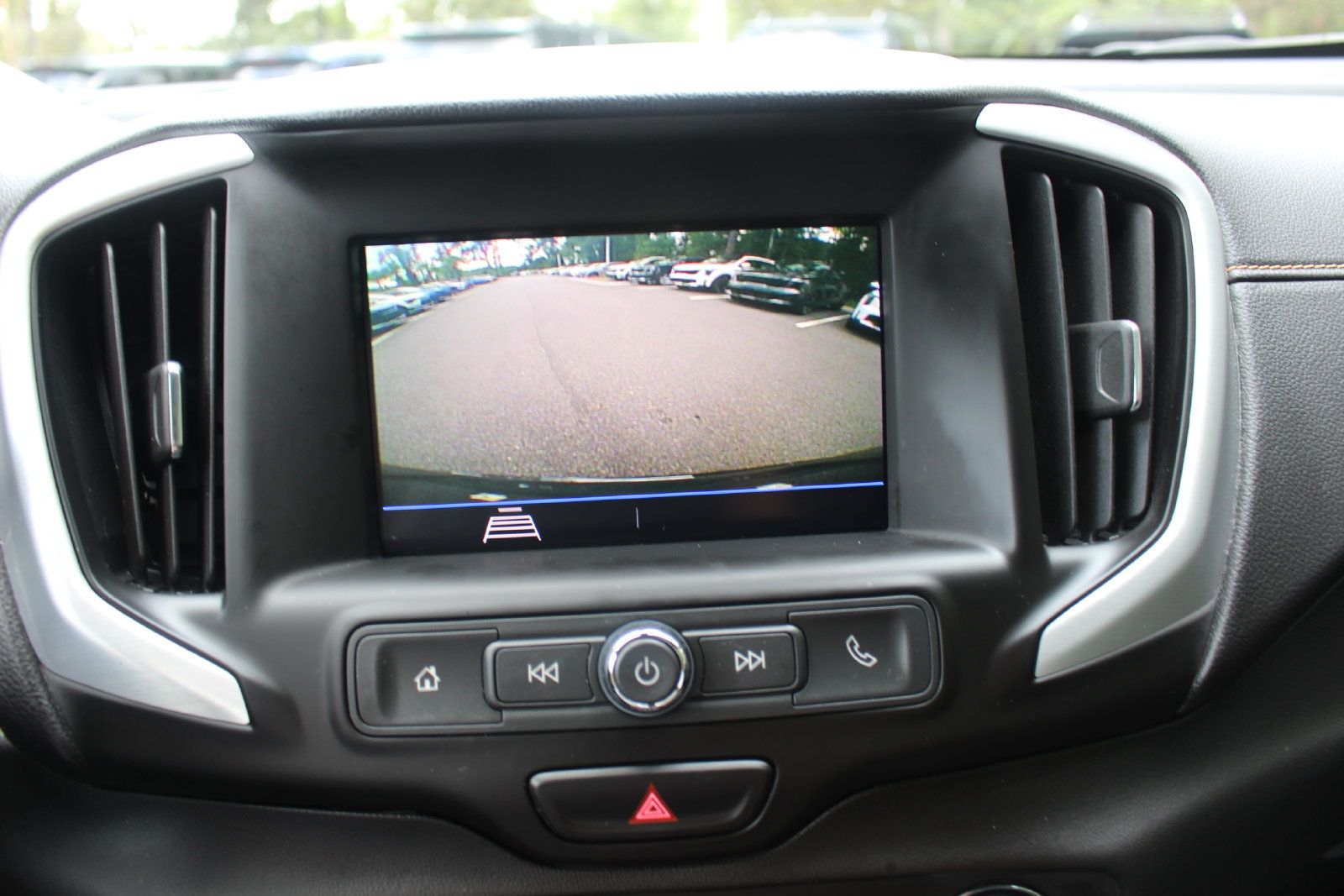 Used 2021 GMC Terrain SLE w/ Driver Convenience Package AWD/4WD image 32