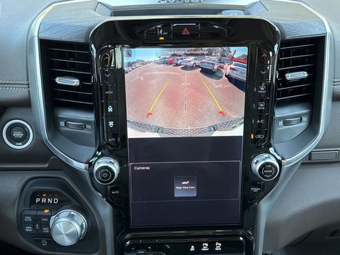 Used 2025 RAM 1500 Laramie image 25