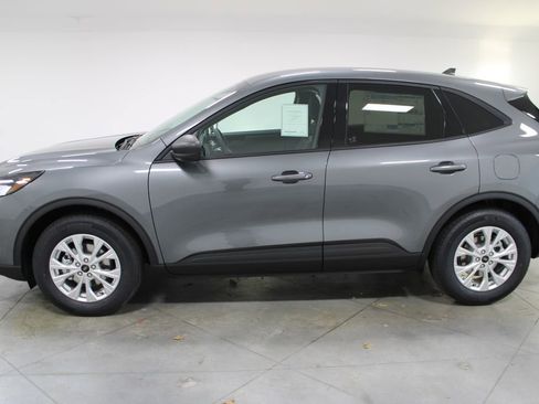 New 2026 Ford Escape Active w/ Cold Weather Package FWD image 5