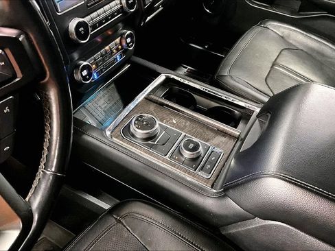 Used 2019 Ford Expedition Limited w/ Special Edition Package AWD/4WD image 13