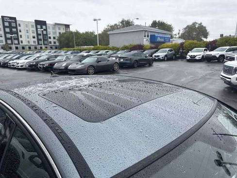 Used 2012 Mercedes-Benz C 250 Sport image 21