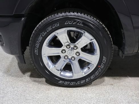 Used 2025 RAM 1500 Big Horn AWD/4WD image 8