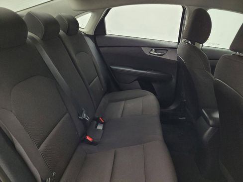 Used 2019 Kia Forte LXS FWD image 19