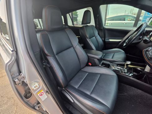 Used 2016 Toyota RAV4 SE AWD/4WD image 3