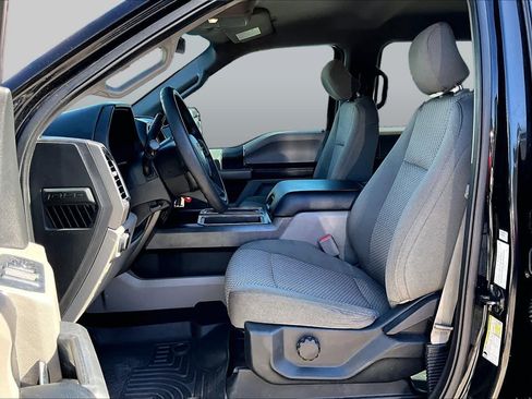 Used 2016 Ford F150 XLT RWD image 8