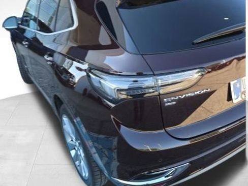 Used 2022 Buick Envision Avenir w/ Technology Package II image 10