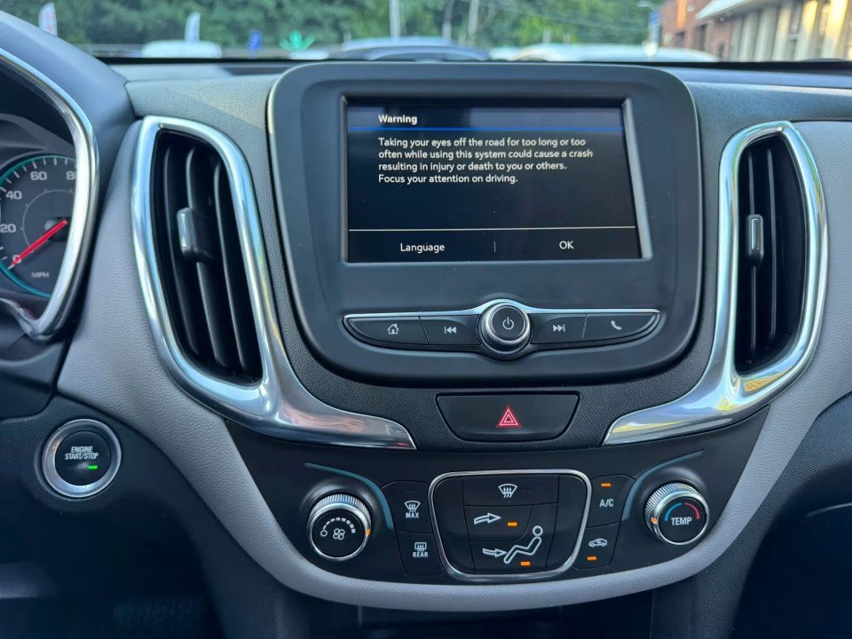 Used 2019 Chevrolet Equinox LS AWD/4WD image 20
