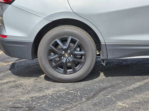 Used 2023 Chevrolet Equinox LT image 10