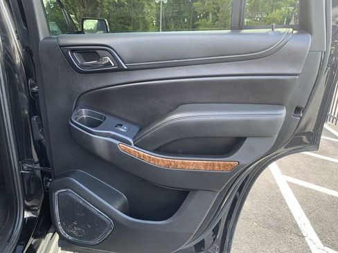 Used 2018 Chevrolet Tahoe Premier AWD/4WD image 11