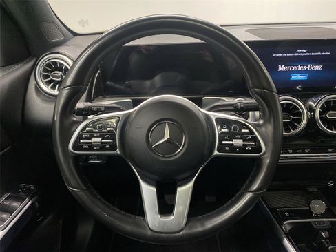 Used 2022 Mercedes-Benz EQB 350 4MATIC image 15