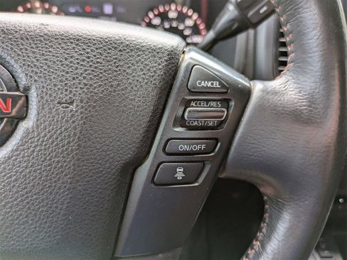 Used 2020 Nissan Titan PRO-4X w/ Pro-4x Convenience Package image 23