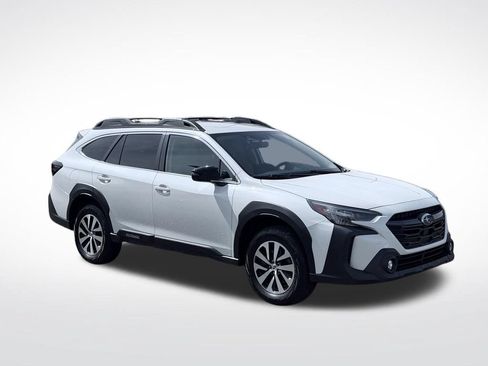 Used 2023 Subaru Outback Premium AWD/4WD image 4