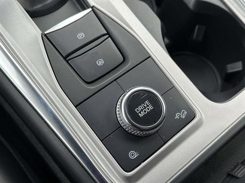 Used 2023 Ford Explorer XLT w/ Equipment Group 202A image 22