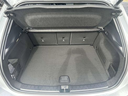 New 2025 Mercedes-Benz GLA 250 image 9