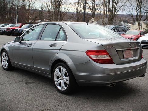 Used 2011 Mercedes-Benz C 300 4MATIC Sedan image 3