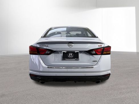 Used 2023 Nissan Altima 2.5 SR w/ SR Premium Package AWD/4WD image 33