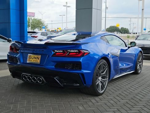 New 2026 Chevrolet Corvette Z06 RWD image 2