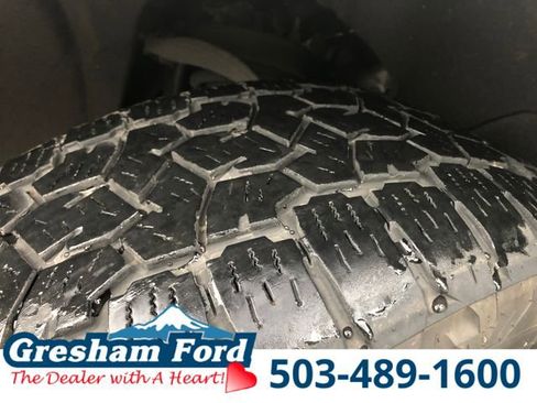 Used 2021 Chevrolet Suburban RST w/ Luxury Package AWD/4WD image 32