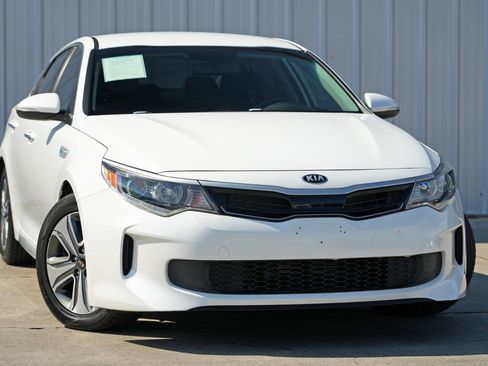 Used 2018 Kia Optima EX image 2