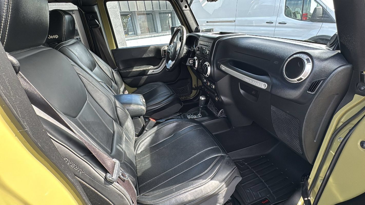 Used 2013 Jeep Wrangler Unlimited Sport AWD/4WD image 21