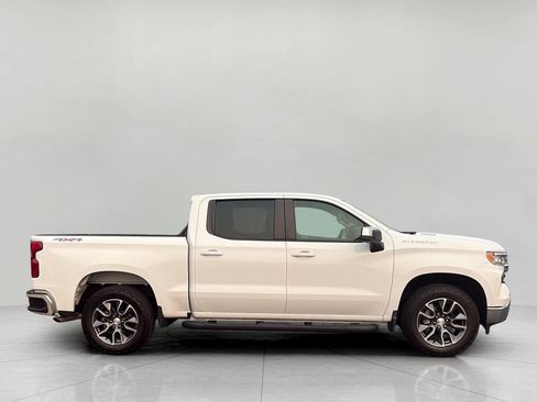 Used 2024 Chevrolet Silverado 1500 LT AWD/4WD image 3