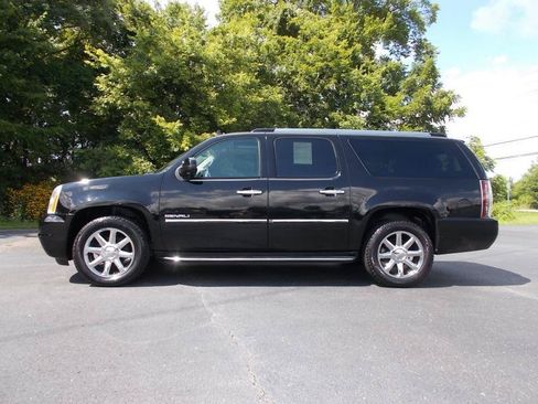 Used 2012 GMC Yukon XL Denali AWD/4WD image 2