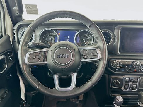 Used 2023 Jeep Wrangler Sahara w/ Cold Weather Group image 17