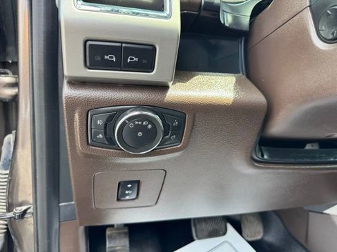 Used 2016 Ford F150 King Ranch w/ Equipment Group 601A Luxury AWD/4WD image 24