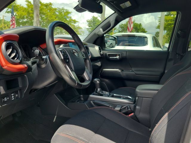Used 2018 Toyota Tacoma TRD Sport RWD image 13