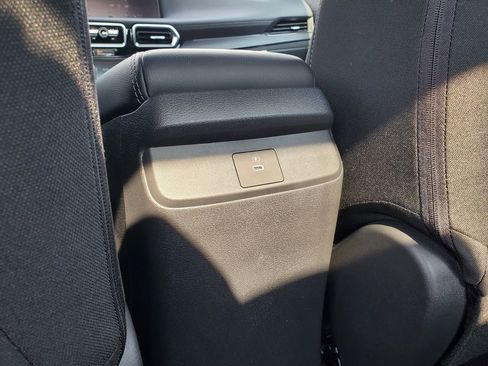New 2026 Nissan Sentra SV w/ SV Convenience Package FWD image 10