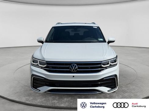 Used 2024 Volkswagen Tiguan SEL R-Line AWD/4WD image 2