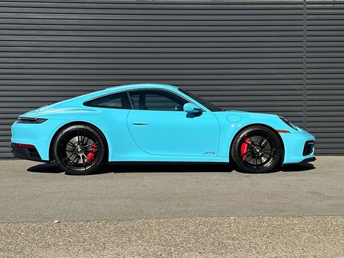 Certified 2024 Porsche 911 Carrera GTS RWD image 9