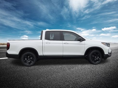New 2026 Honda Ridgeline Black Edition image 12