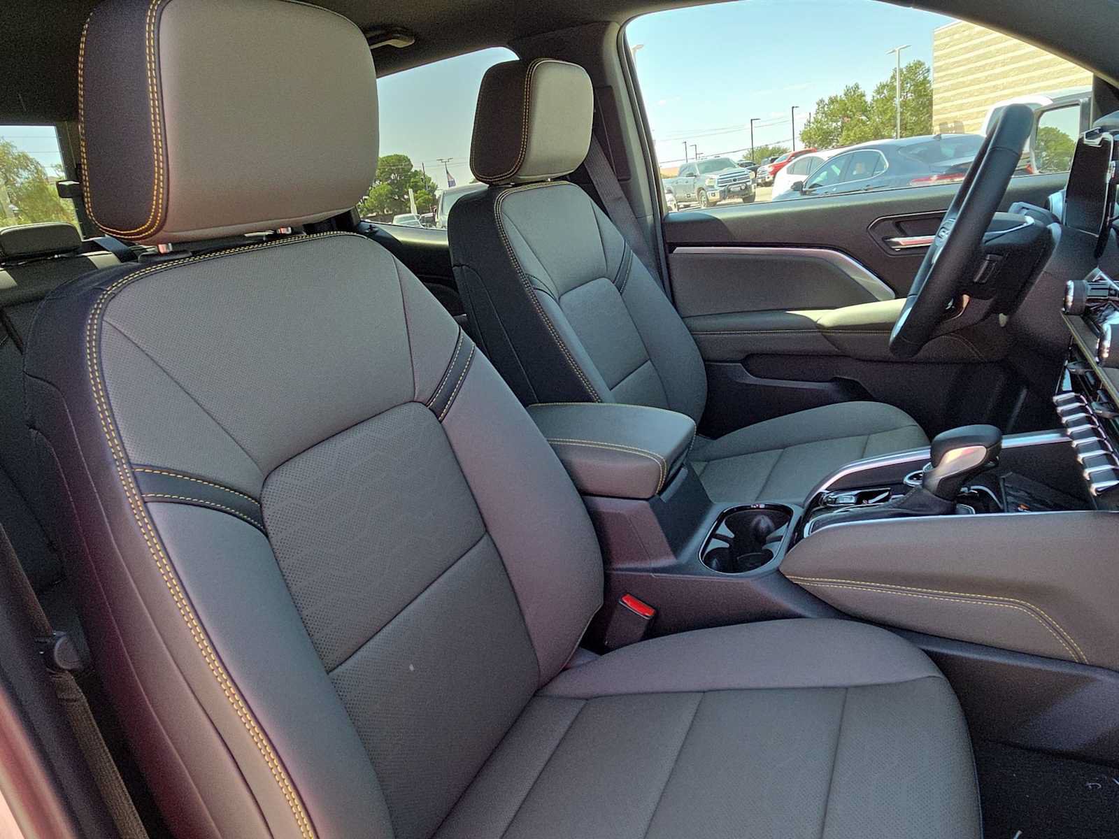 New 2026 Chevrolet Colorado ZR2 AWD/4WD image 18