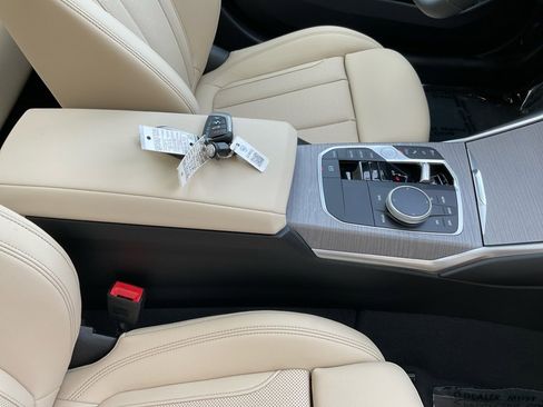 New 2026 BMW 330i Sedan w/ M Sport Package image 34