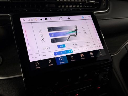 Used 2024 Jeep Grand Cherokee Limited 4xe w/ Luxury Tech Group II AWD/4WD image 21