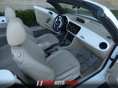Used 2014 Volkswagen Beetle TDI FWD image 25